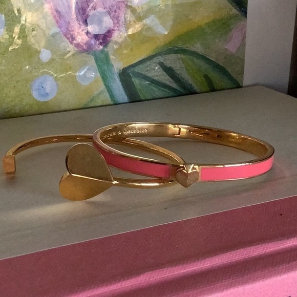 🆕 Kate Spade New York Pink Enamel & Heritage Bangle Set